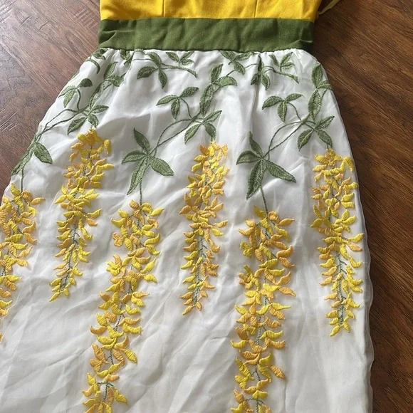 1950s vintage embroidered maxi dress - Picture 11 of 12